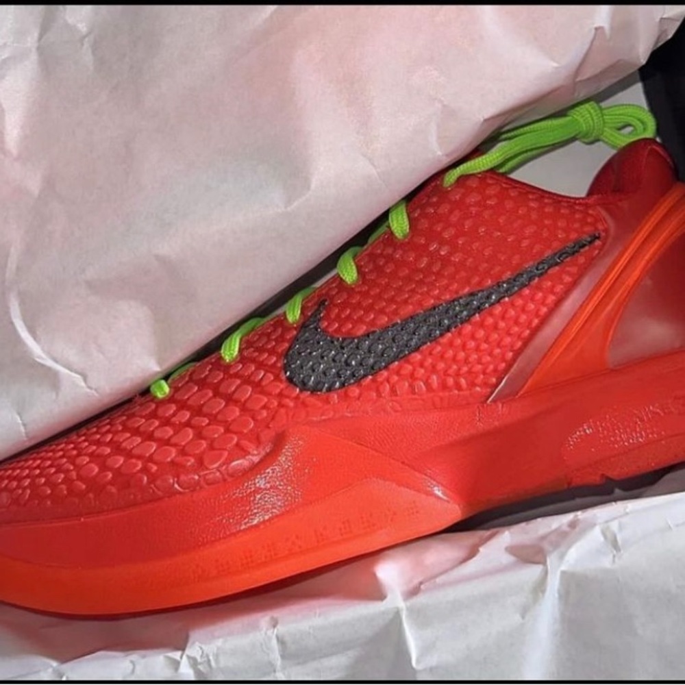 Kobe Reverse Grinch
